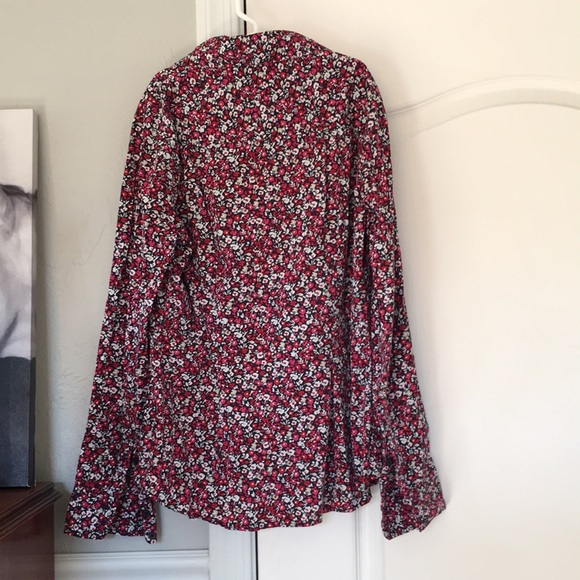 •Banana Republic Floral Button Down Top• - Picture 2 of 6